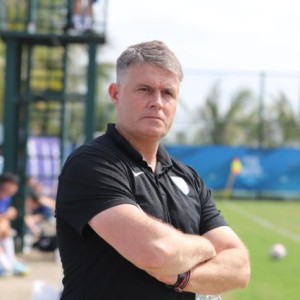 游戏技巧-新王亮剑超级杯面临抉择 佩德罗：保持拼劲不能松！