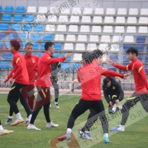 在线娱乐-国青两主力停赛谁来入替？西亚+欧洲拉练早有预案